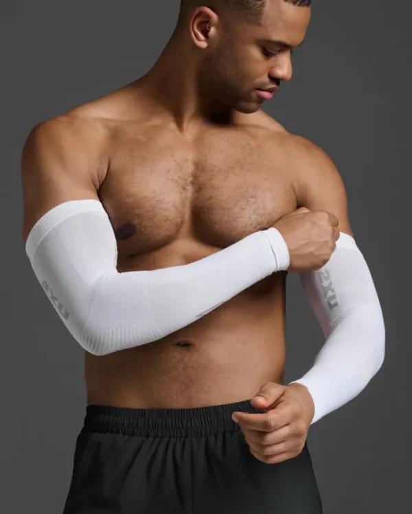 Fashion 2XU Flex Compression Arm Sleeves White/Grey
