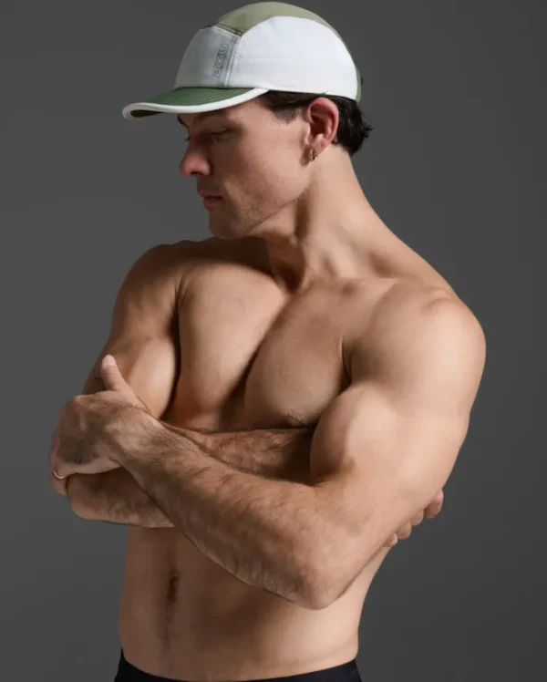 Best 2XU Light Speed Cap Hunter/White