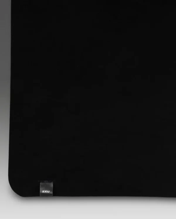 Online 2XU Microfibre Gym Towel Black/Black